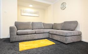 Modern Guest House - Central Inverness - Complimentary Snacks - Free Parking
