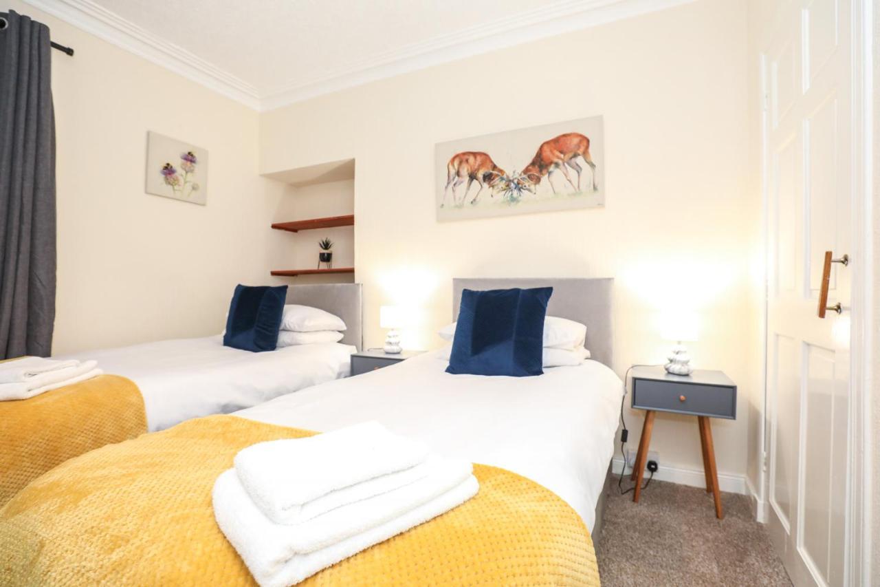 Modern Guest House - Central Inverness - Complimentary Snacks - Free Parking Exterior foto